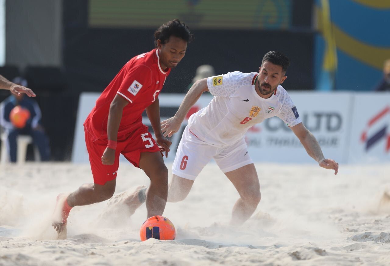 إيران تحقق فوزا عريضا على اندونيسيا في مستهل مشوارها بكأس آسيا لكرة القدم الشاطئية