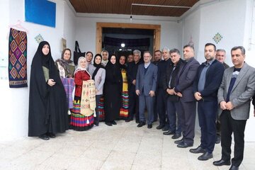 معاون گردشگری: حمایت از صنایع دستی به احیای روستاها منجر می‌شود