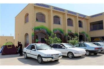 حیاط مدارس شوش به پارکینگ عمومی تبدیل شد