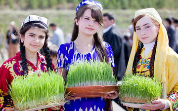 وقتی فارسی‌آموزان، سال نو را تبریک می‌گویند
