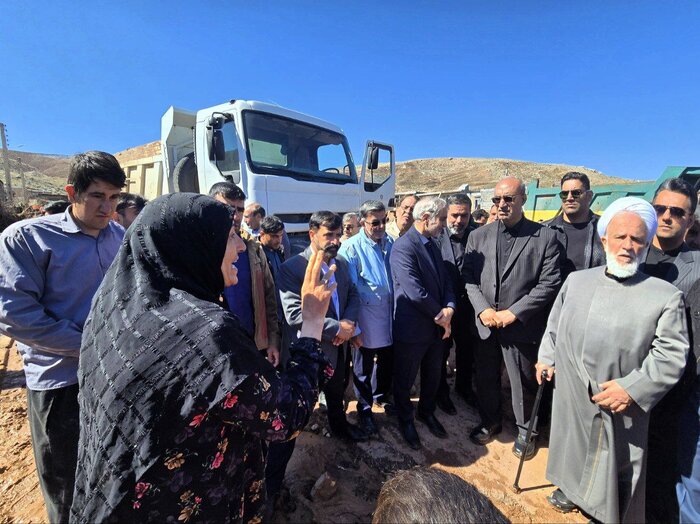 استاندار کرمانشاه: تا عادی شدن شرایط در کنار مردم مناطق سیلزده فیروزآباد خواهیم ماند