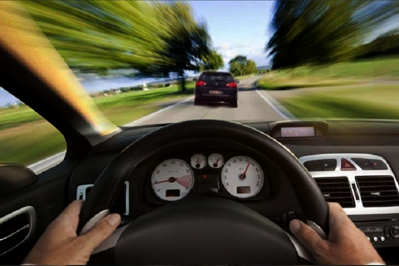 زنان در ماههای آخر بارداری میبایست از رانندگی خودداری کنند زنان در ماههای آخر بارداری میبایست از رانندگی خودداری کنند