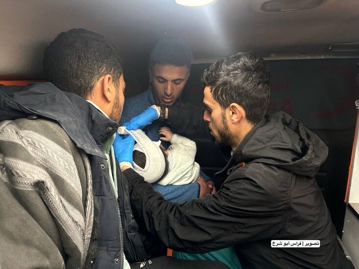Bei 15 Angriffen des israelischen Regimes auf Khan Yunis seit heute Morgen starben 16 Palästinenser als Märtyrer