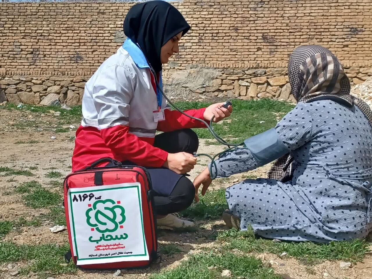 بهره مندی بیش از ۵۷ هزار نفر از خدمات نوروزی هلال احمر همدان