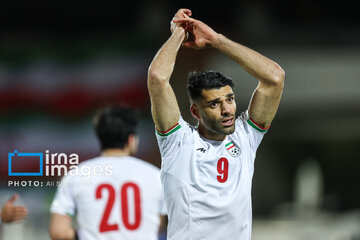 Irán se clasifica al Mundial de 2026 tras empate con Uzbekistán