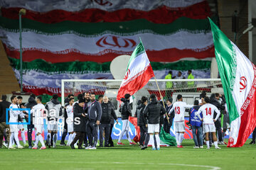 Irán se clasifica al Mundial de 2026 tras empate con Uzbekistán