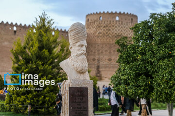 Turistas de Noruz 1404 en Shiraz