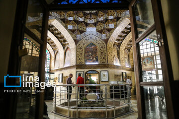 Turistas de Noruz 1404 en Shiraz