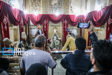Turistas de Noruz 1404 en Shiraz
