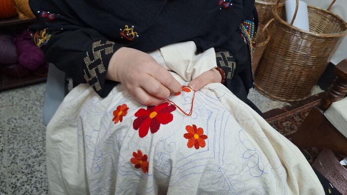 سوزن جادویی اعظم؛ پارچههایی که قصه میگویند