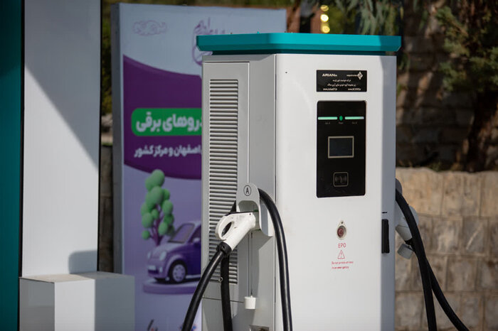 توسعه حمل و نقل پاک در اصفهان با ورود خودروهای برقی