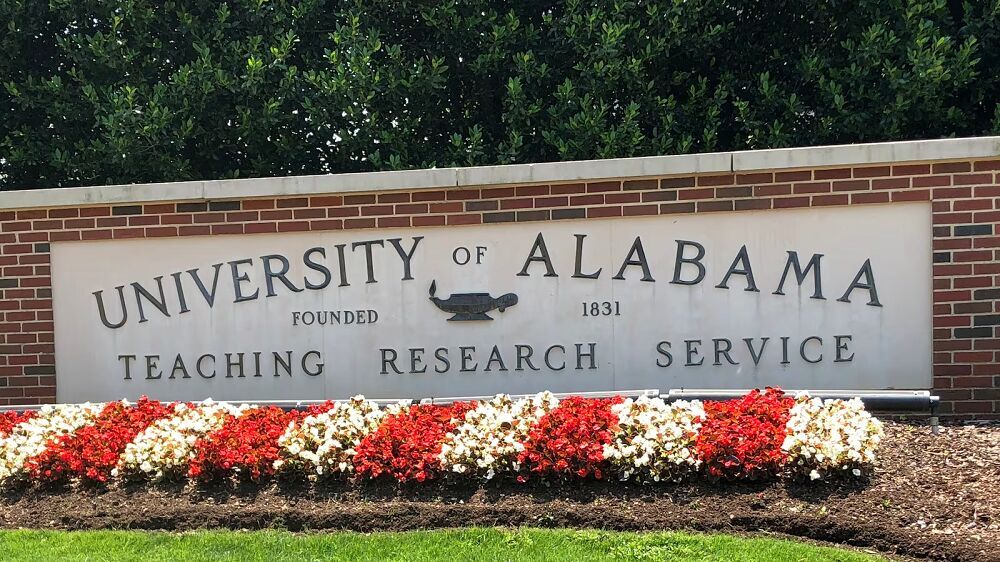 السلطات الأمريكية تعتقل طالب دكتوراه إيرانيا في جامعة ألاباما