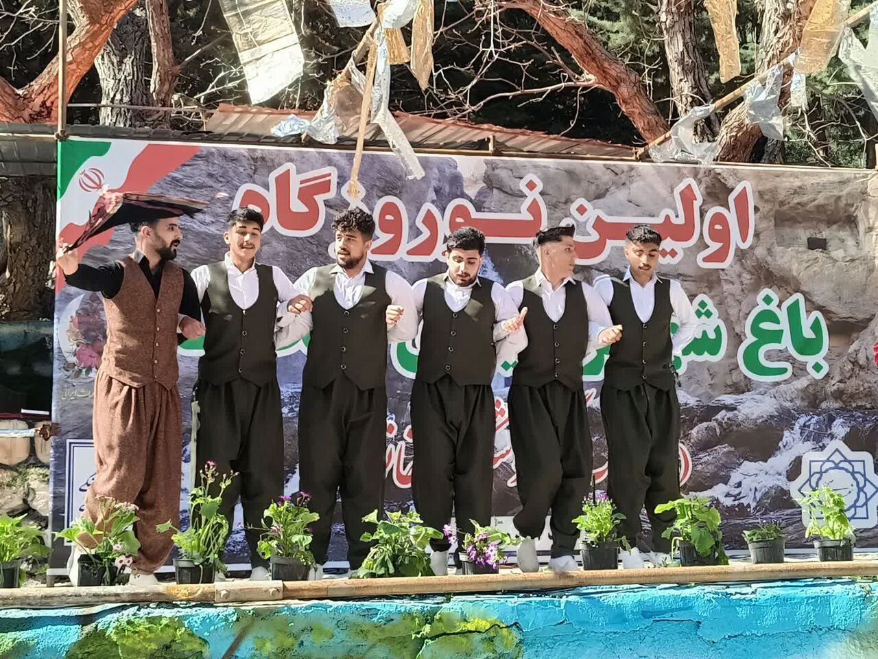 فیلم | برپایی نوروزگاه در سراب دربند صحنه کرمانشاه