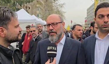 رئیس بنیاد مستضعفان: مردم همواره در صحنه‌های مختلف انقلاب سنگ تمام می‌گذارند