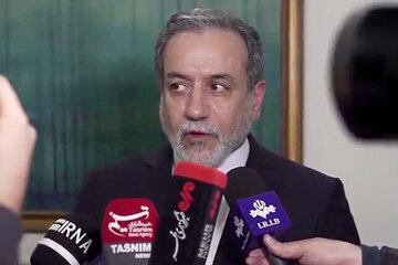 Nous ne permettrons à personne de tenir des propos menaçants à l'égard du peuple iranien (Araghchi)