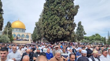 مشارکت ۷۵ هزار فلسطینی در نماز جمعه روز قدس در مسجد الاقصی