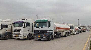 تردد خودروهای سنگین در محور قصرشیرین - سرپل‌ذهاب تا اطلاع بعدی ممنوع شد