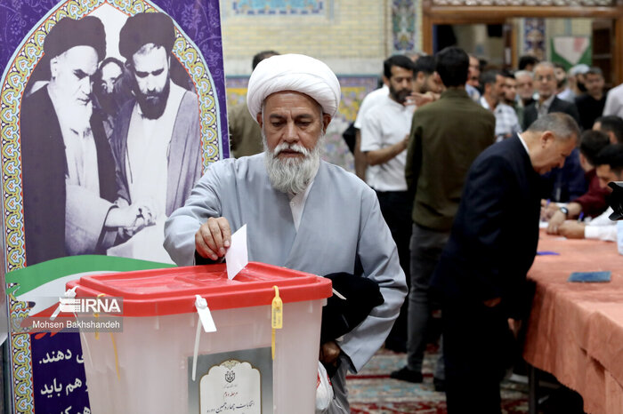 خراسان رضوی در سالی که گذشت/ از تشییع باشکوه شهید جمهور تا نخستین اجلاس اکو در مشهد