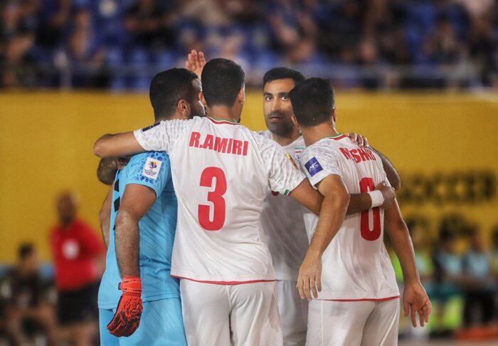 یوزهای ایرانی با شکست عربستان فینالیست شدند؛ راهیابی پا برهنهها به جام جهانی