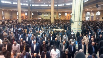 ایلام در باران بندگی؛ تجلی وحدت در نماز عید فطر