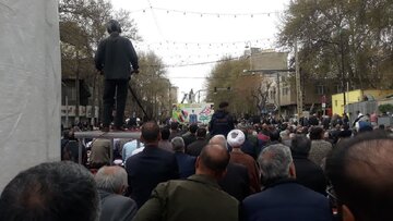 تاکید امام جمعه کرج بر راه اندازی پویش همگانی برای تحقق شعار سال