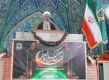 امام جمعه گنبدکاووس: تهدیدات آمریکا، پوشالی است