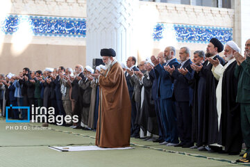 Prière de l'Aïd el-Fitr 2025 – Mosallah de l'imam Khomeini (RA)