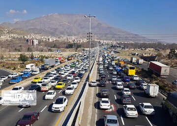 ترافیک سنگین در آزادراه تهران - کرج - قزوین