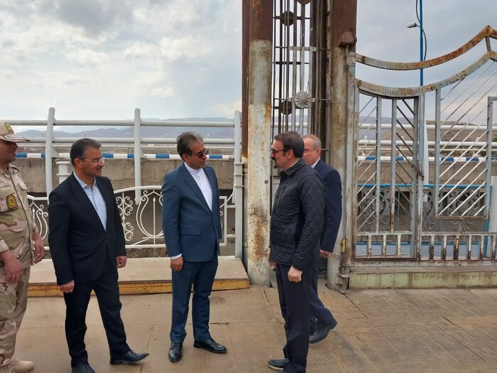 بازدید مشاور سیاسی رییس جمهور از «موزه مکاتب هنری» و «خانه مشروطه» تبریز