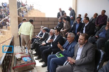 مسابقات کشتی باچوخه؛ حضور وزیر ورزش در گود زینل خان اسفراین