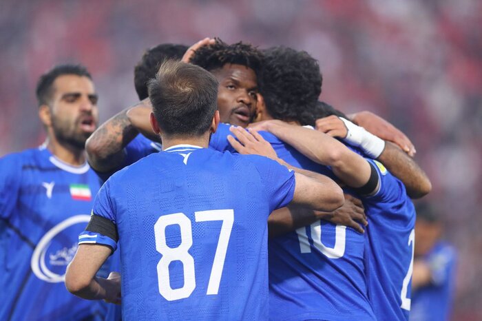 جشن با شکوه در تبریز ؛چشمک تراکتور به جام