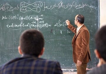 آزمون اعزام فرهنگیان به مدارس خارج ۲۲ فروردین برگزار می‌شود