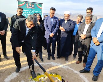 کلنگ‌زنی ۲ طرح بزرگ در کرمان/استاندار: شاهد آغاز تحول اقتصادی جنوب استان هستیم