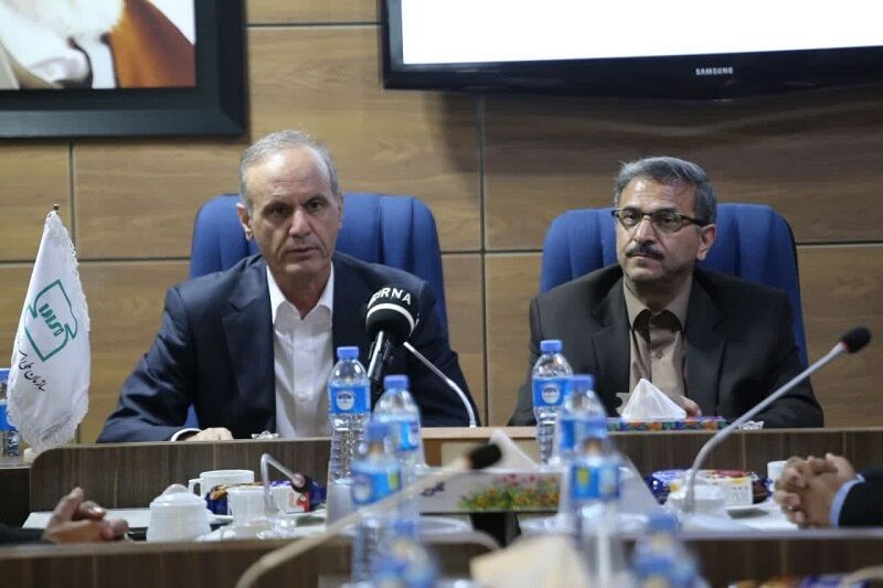 سازمان استاندارد نباید درگیر کارهای سیاسی شود