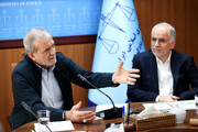 بزشکیان یؤكد على تسخير التقنيات الحديثة لمكافحة الفساد