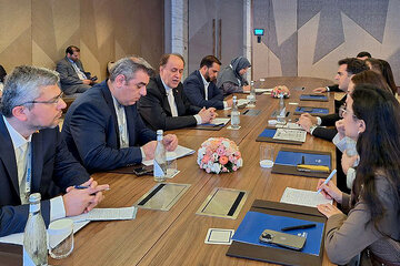 مذاکره غیرمستقیم با آمریکا مشروط به اتمام تروریسم اقتصادی واشنگتن علیه ایران