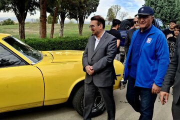 برپایی جشنواره خودروهای کلاسیک در روز پایانی نوروزگاه البرز
