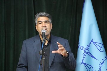 برخی ادارات کرمان زمین احتکار کرده‌اند