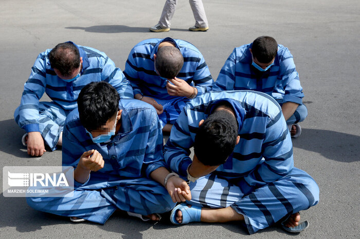 ۱۲۰ اتباع خارجی غیرمجاز از محمودآباد اخراج شدند