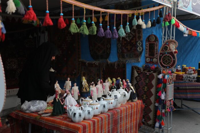 نمایشگاه اقتصاد مقاومتی در حمایت از تولیدات خانگی در اهواز گشایش یافت