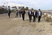ورود دادستانی عباس آباد برای رفع موانع و بازگشائی جاده ساحلی در غرب مازندران