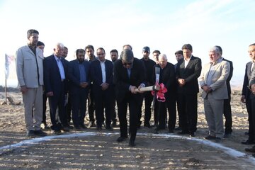 عملیات ساخت کارخانه یک میلیون تنی گندله سیریز زرند آغاز شد