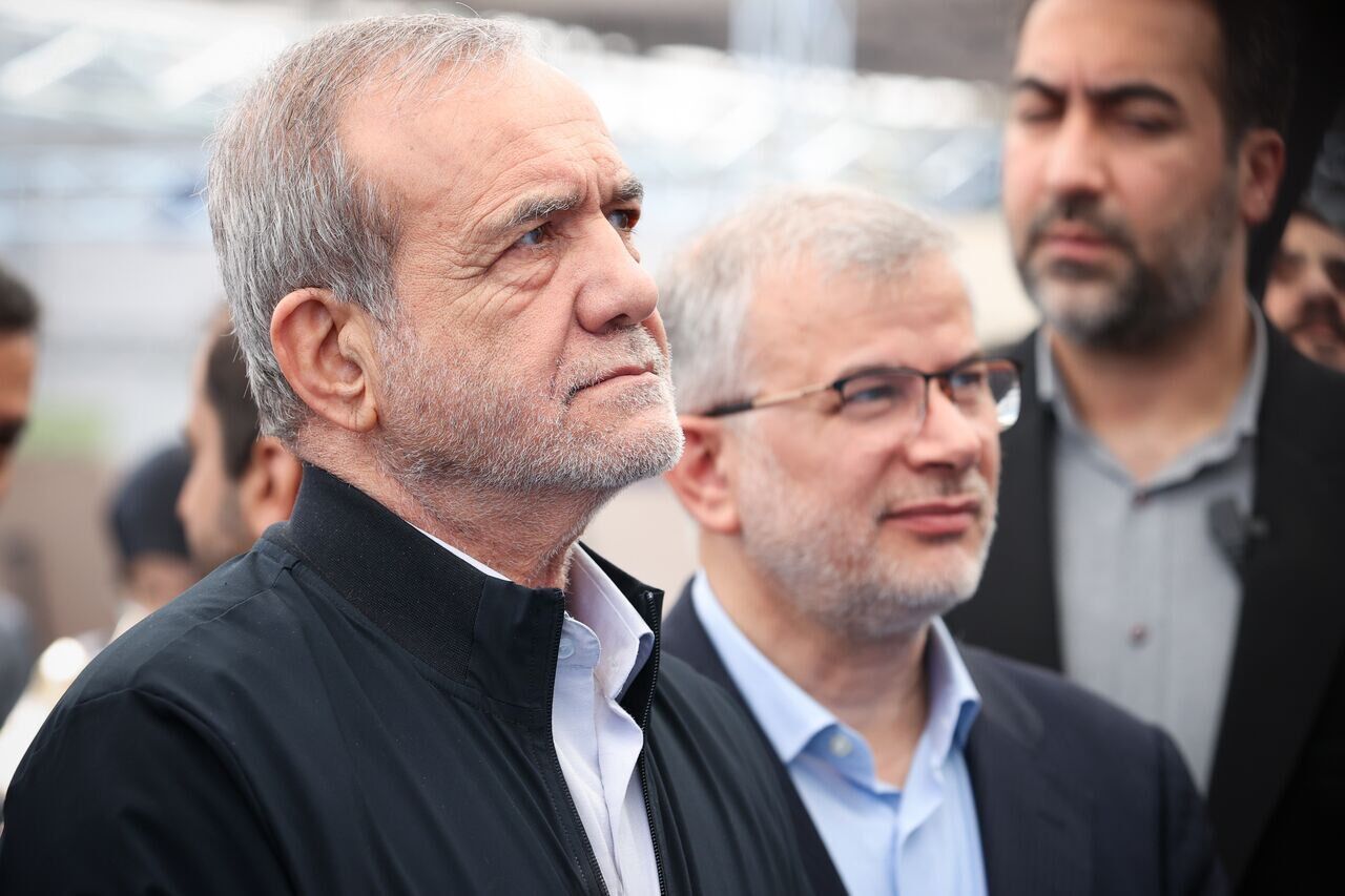 Pezeşkiyan: Heç bir güc İran xalqını öz fitnələri ilə irəliləməsinə və tərəqqisinə mane ola bilməz