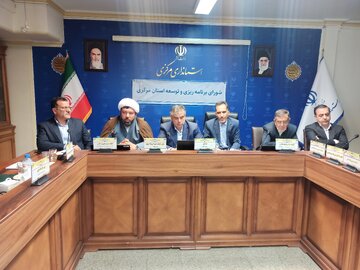 نماینده مجلس: تبعات اجتماعی در صدور مجوزهای کسب و کار دیده شود