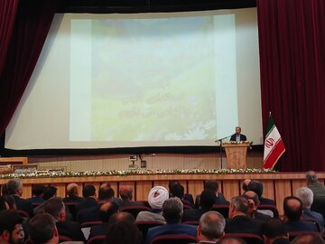معاون استاندار فارس: پشتیبانی مردم از مهمترین منابع قدرت کشور در میز مذاکره است