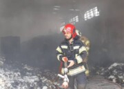  آتش‌سوزی انبار پنبه در روستای جرسقان شیراز مهار شد