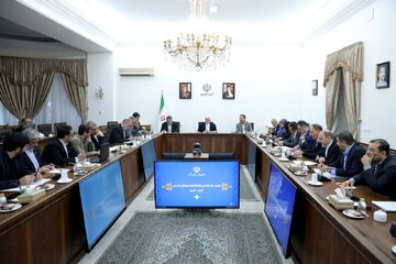 عارف:برپایی نمایشگاه ایران اکسپو برای ارتقاء جایگاه ایران در منطقه است/ لزوم تحقق شعار سال