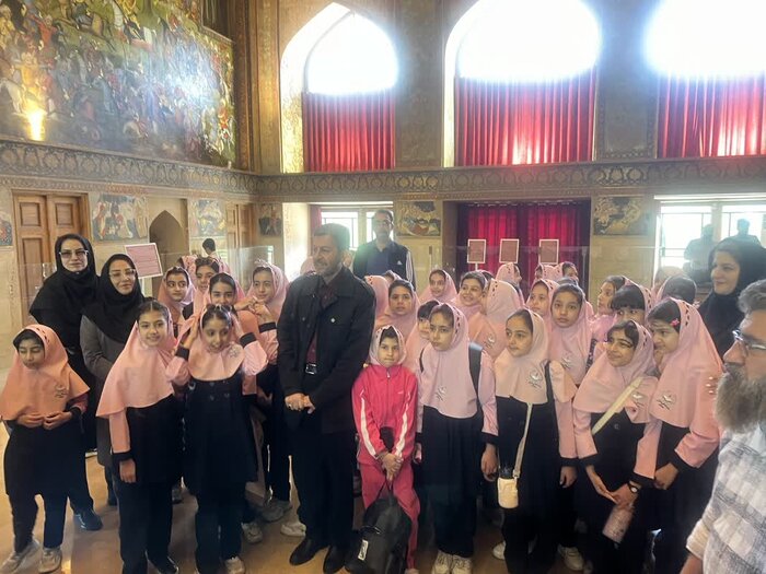 دانش آموزان، سفیران گردشگری اصفهان شوند