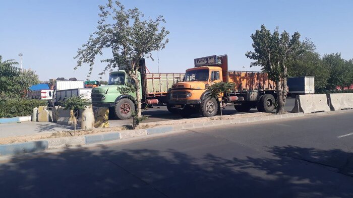 ریشهیابی رانندگان کامیون: جاده فرسوده، علائم مخدوش و فشار اقتصادی، کُشت ما را! 6 فریاد سنگینسواران؛ جادههای فرسوده، علائم مخدوش و فشار اقتصادی، کُشت ما را