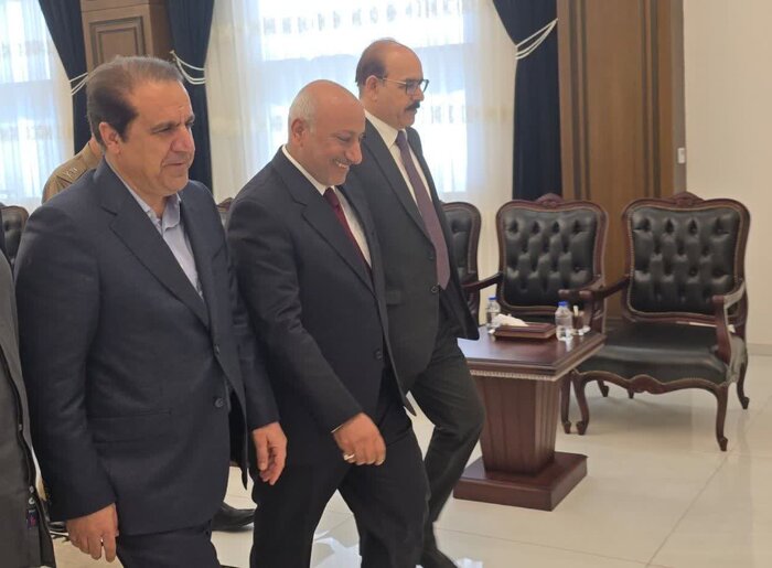 استاندار: راه آهن ایلام-کربلا مطالبه مهم در روان سازی تردد زوار است